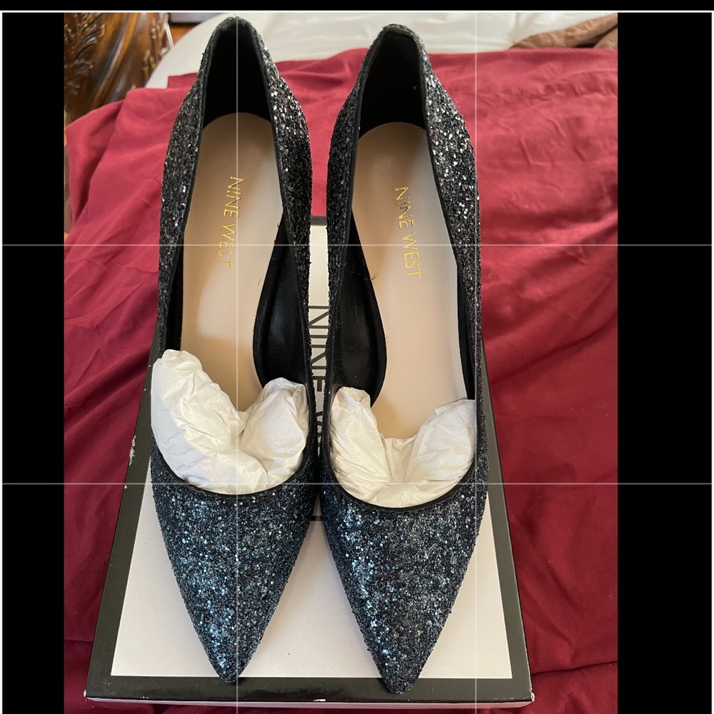 NINE WEST SHIMMER PUMPS NIB